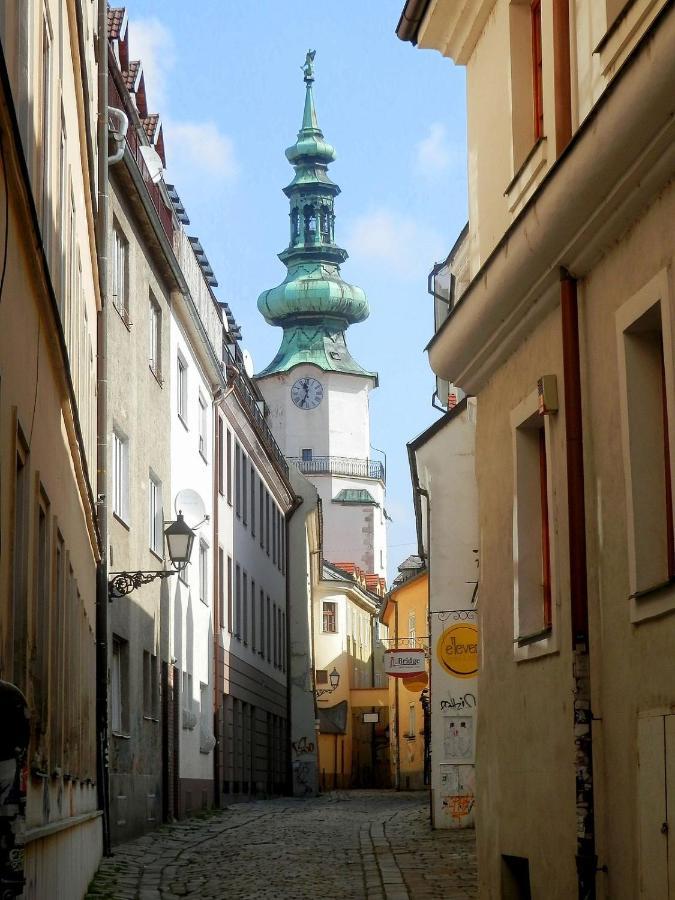 Apartment Kate - Old Town Bratislava Buitenkant foto